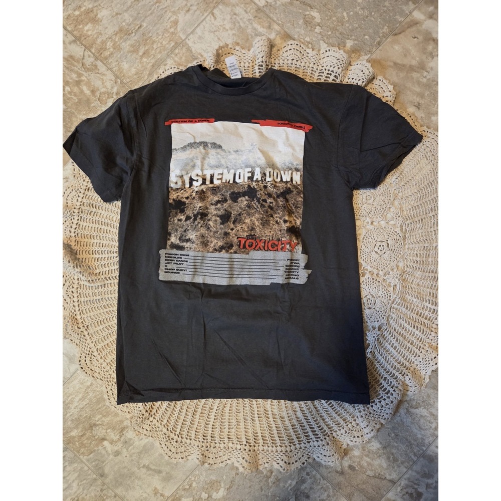 System Of A Down Toxicity T Shirt Size L